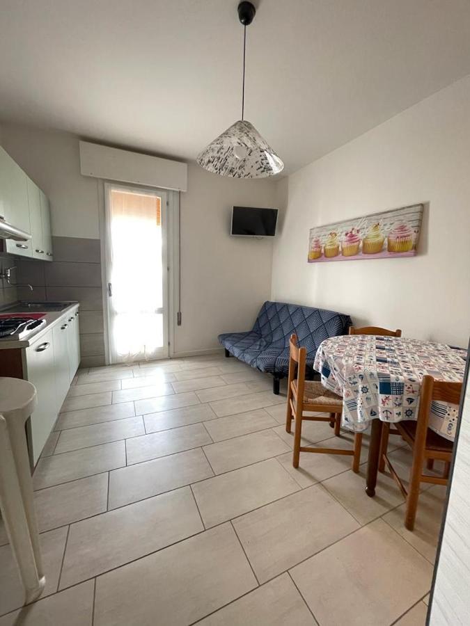 Condominio Michelangelo-Solo Per Famiglie- Walterigato Apartments ليدو دي يسولو المظهر الخارجي الصورة
